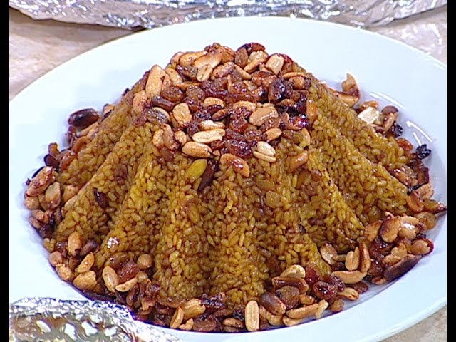 رز بالخلطه والمكسرات